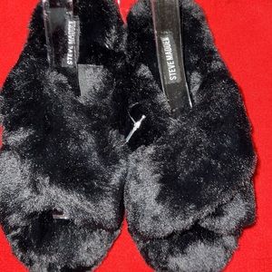 NWOT, Steve Madden, Faux Fur Slippers.